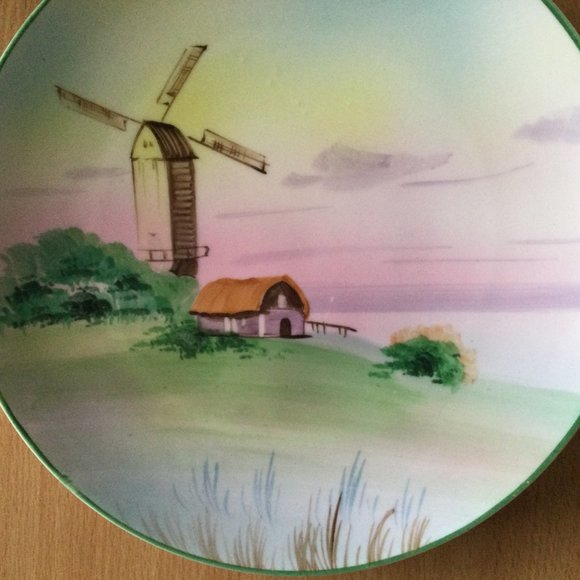 Vintage Hand painted Nippon plate windmill house 8" diameter - Picture 4 of 5
